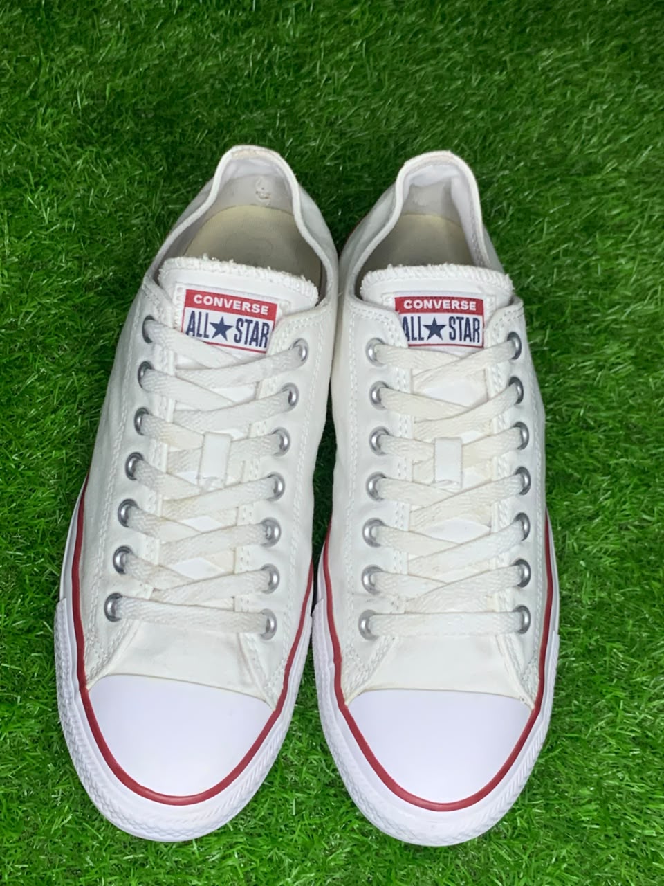 Converse Chuck Taylor All Star Low Top – Size US 9 (Sr000001)
